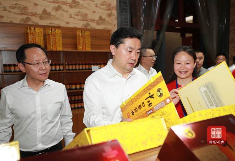 2021年5月9日 羅增斌在清香園調味品公司調研（記者 賴杰 攝）.JPG