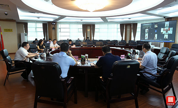 2021年7月25日，元方主持召開疫情防控應急指揮部會議  張莉 攝.jpg